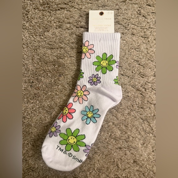 American Eagle AE Have a Good Day & Flower Smiley® Colorful ‘90s Crew Socks Set - Picture 8 of 15